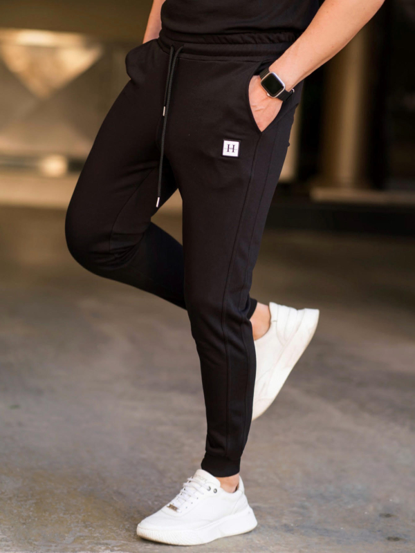 HENRY_CLOTHING_TRACKPANTS_SMALL_PACH-BLACK